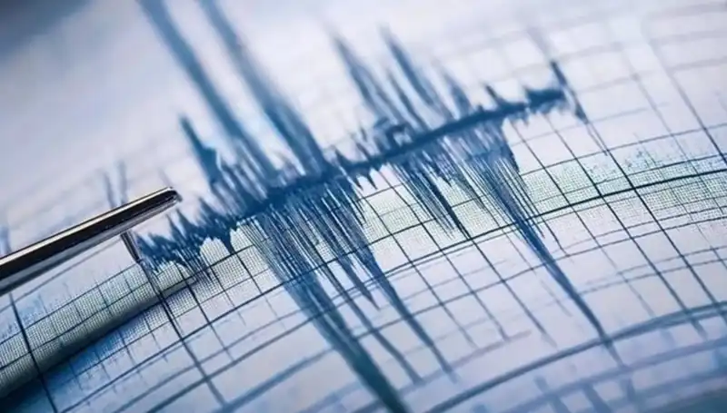 Rusya'da 8 Büyüklüğünde Deprem: Tsunami Tehlikesi Paniğe Neden Oldu