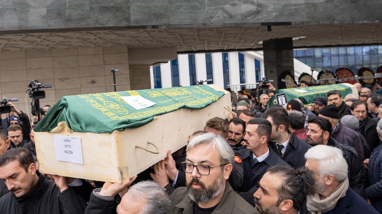 Bolu'daki Faciada Kaybettiklerimizi Uğurlama Törenleri Devam Ediyor