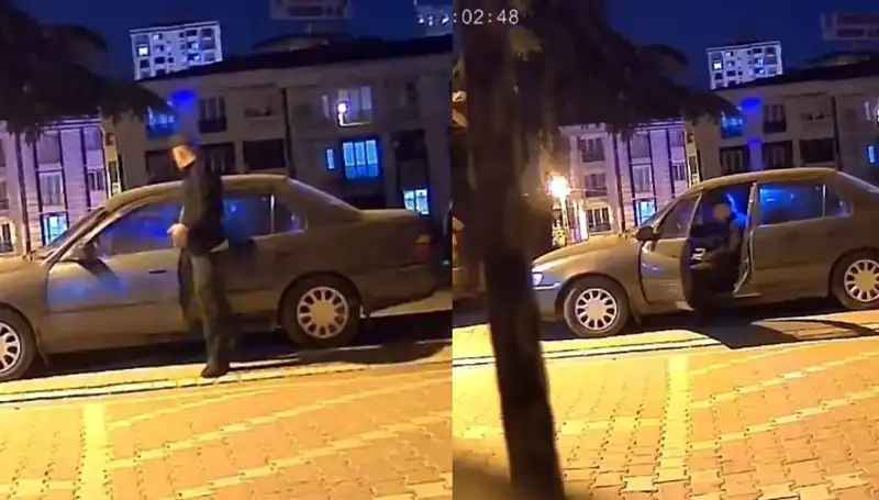Park Halindeki Otomobili Saniyeler İçinde Çalan Hırsızlar Kamerada