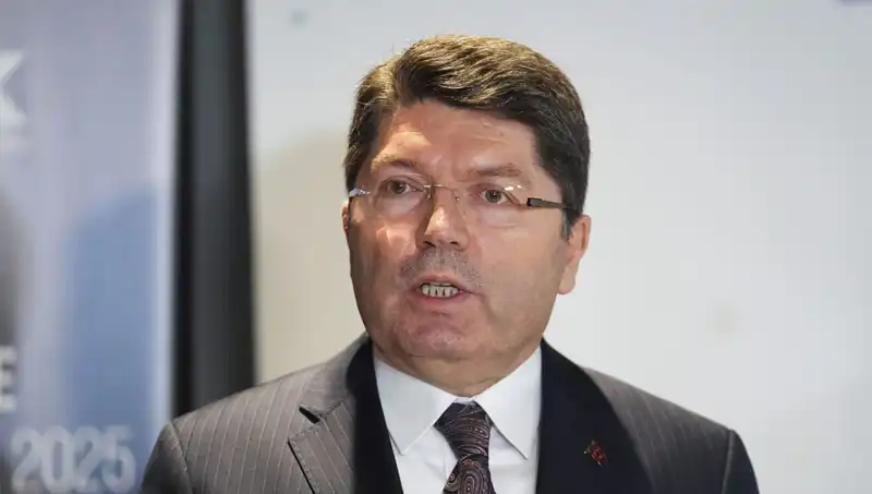 Yılmaz Tunç, 10. Yargı Paketi Hakkında Son Gelişmeleri Açıkladı