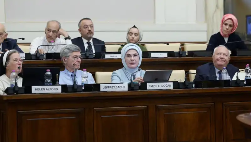Emine Erdoğan'dan Vatikan'da Çarpıcı Mesaj: "Dünya 5'ten Büyüktür"