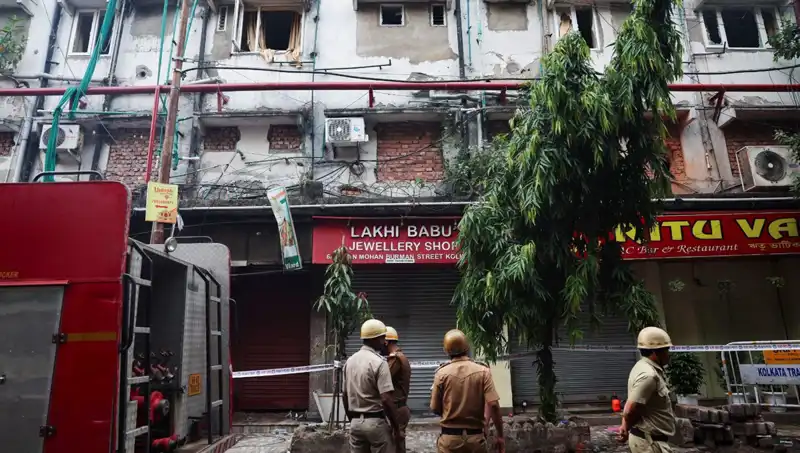 Hindistan’daki Otel Yangını: 15 Can Alan Korkunç Olayın Ayrıntıları