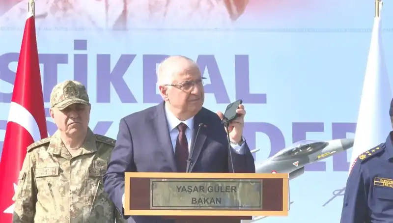 Cumhurbaşkanı Erdoğan'dan Mehmetçik'e Bayram Kutlaması: Vatana Bağlılık Mesajı