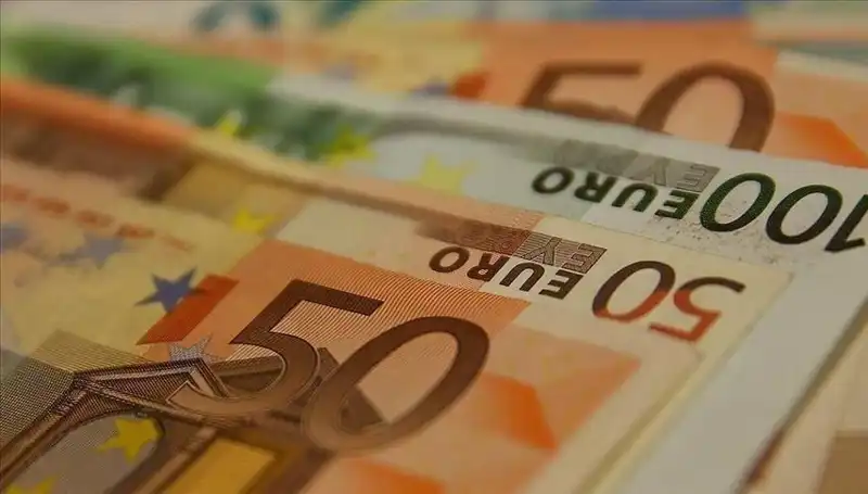 Euro’da Zirve Noktasından Gerileme: Piyasalarda Sert Dalgalanmalar