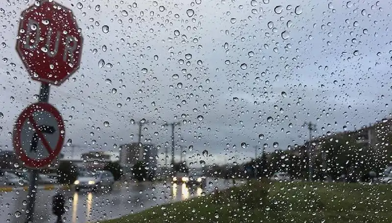 20 İlde Hava Durumu Alarmı: Sıcaklık Düşüyor, Sağanak Yağış Geliyor!