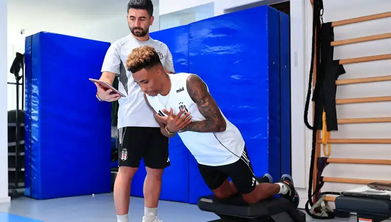 Beşiktaş'ta Yeni Sezon Öncesi Oyuncular Sağlık Kontrollerinden Geçiyor