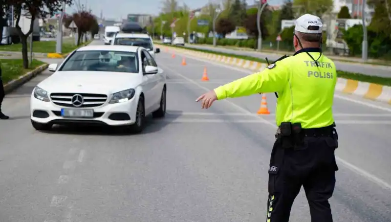 2025 Yılına Özel Yeni Trafik Cezaları: Değişiklikler ve Artışlar