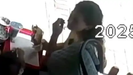Saçlarını Tostunun İçine Koyarak Şok Eden Kadının Gerekçesi Ne?