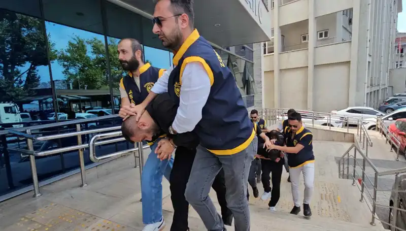 FETÖ Yalanıyla Milyonluk Vurgun: Skandalın Perde Arkası Ne?