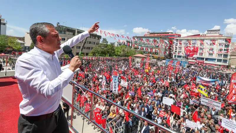 Özgür Özel: Örgütün Silah Bırakma Kararını Sonuna Kadar Destekliyoruz!