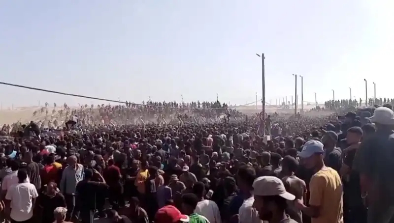 İsrail'in Gazze'deki Yardım Dağıtım Noktasına Düzenlediği Saldırıda 26 Ölü