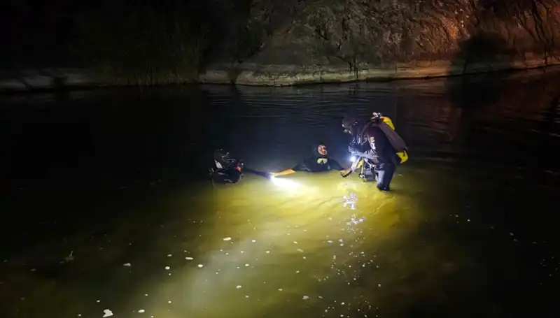 Çaya Düşen Kızını Kurtarmak İsterken Boğulan Baba, Duygusal Bir Hikaye