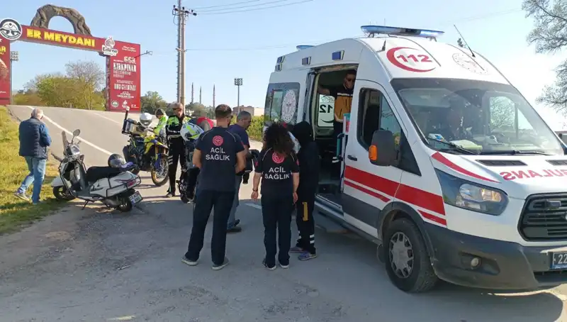 Edirne'de Motosiklet Kazası: Korkutan Olayda Yaralılar Var