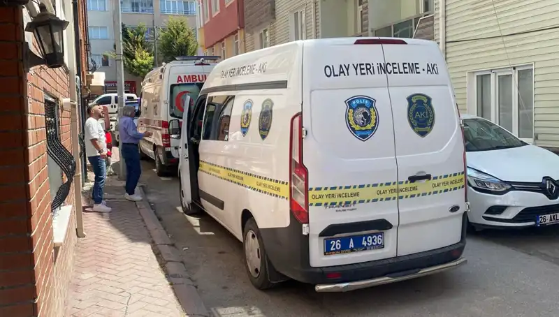 İki Çocuk Babası Adam Evinde Ölü Bulundu: Gizemli Ölüm Olayı
