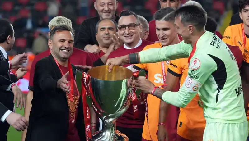 Okan Buruk, Galatasaray'daki Hedeflerini Cesurca Açıkladı!