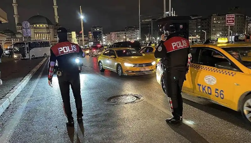 Huzur İstanbul Operasyonu: 873 Gözaltı ile Şehrin Güvenliği Sağlandı