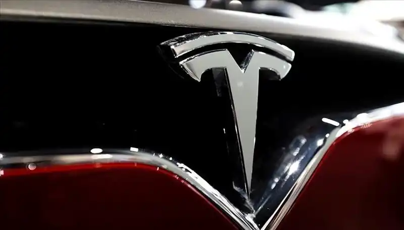 Tesla’da FSD Beklentisi ve Ucuz Model Tartışmaları Derinleşiyor